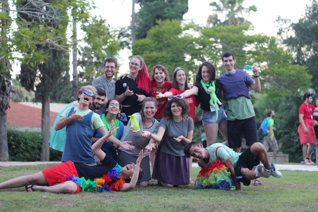 Israel summer school friends costumes