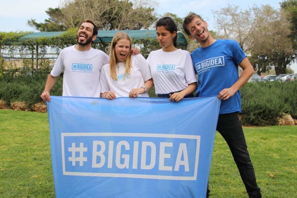 Big Idea Flag Madrichim