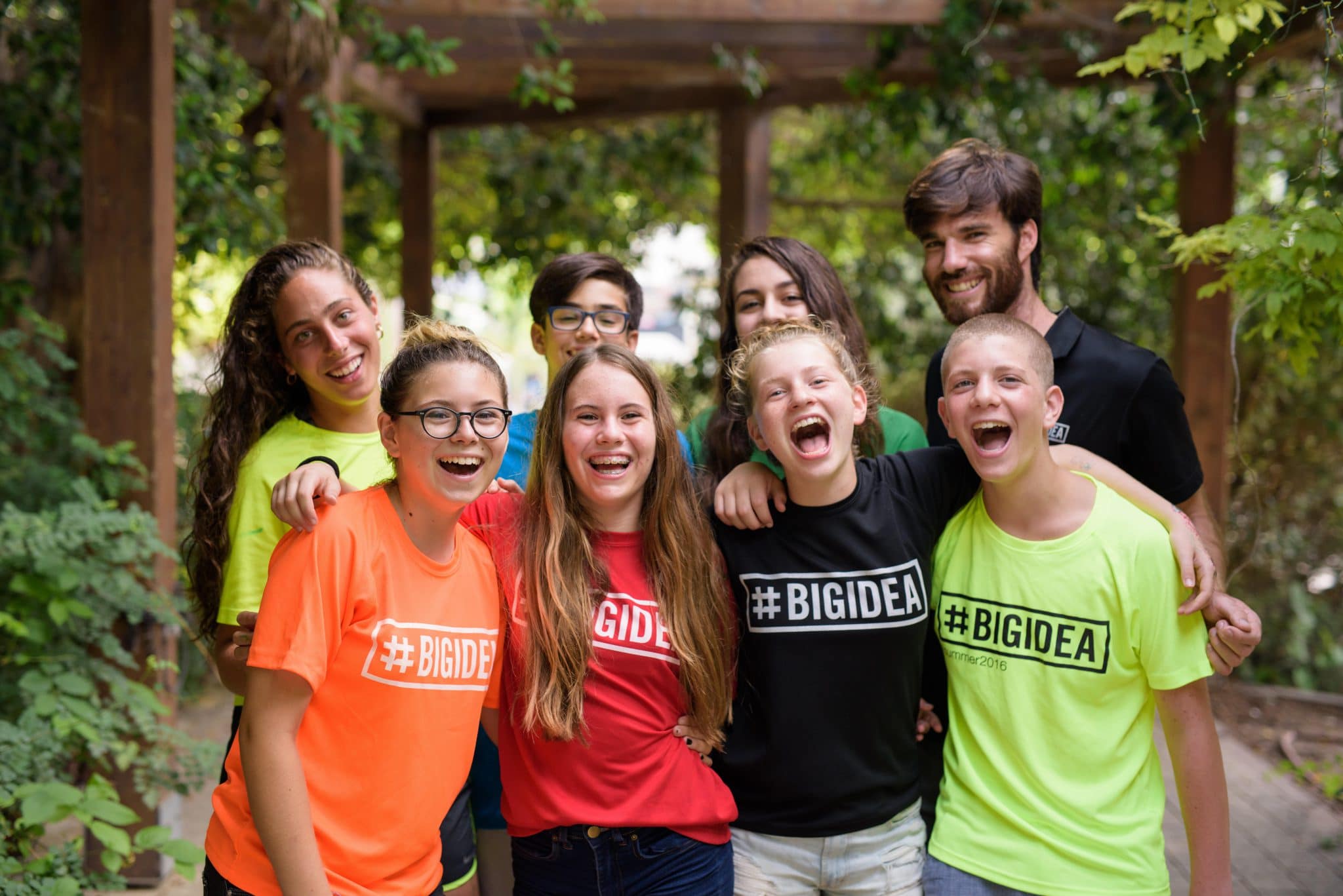 חניכים מחייכים ביג איידיה